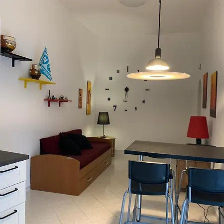 Casa Ferrari - Napoli, Arenella *